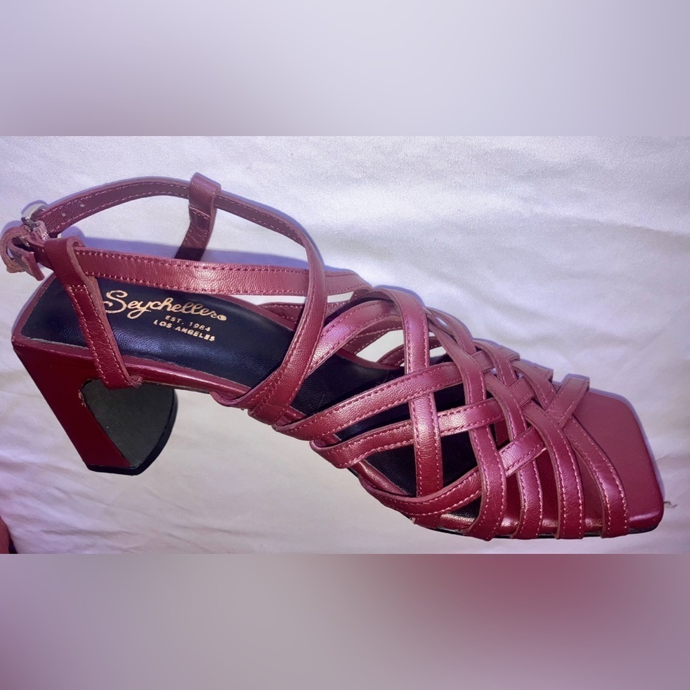 Seychelles CHARTER  Leather STRAPPY BLOCK HEEL SANDAL in Wine 8 NWOT